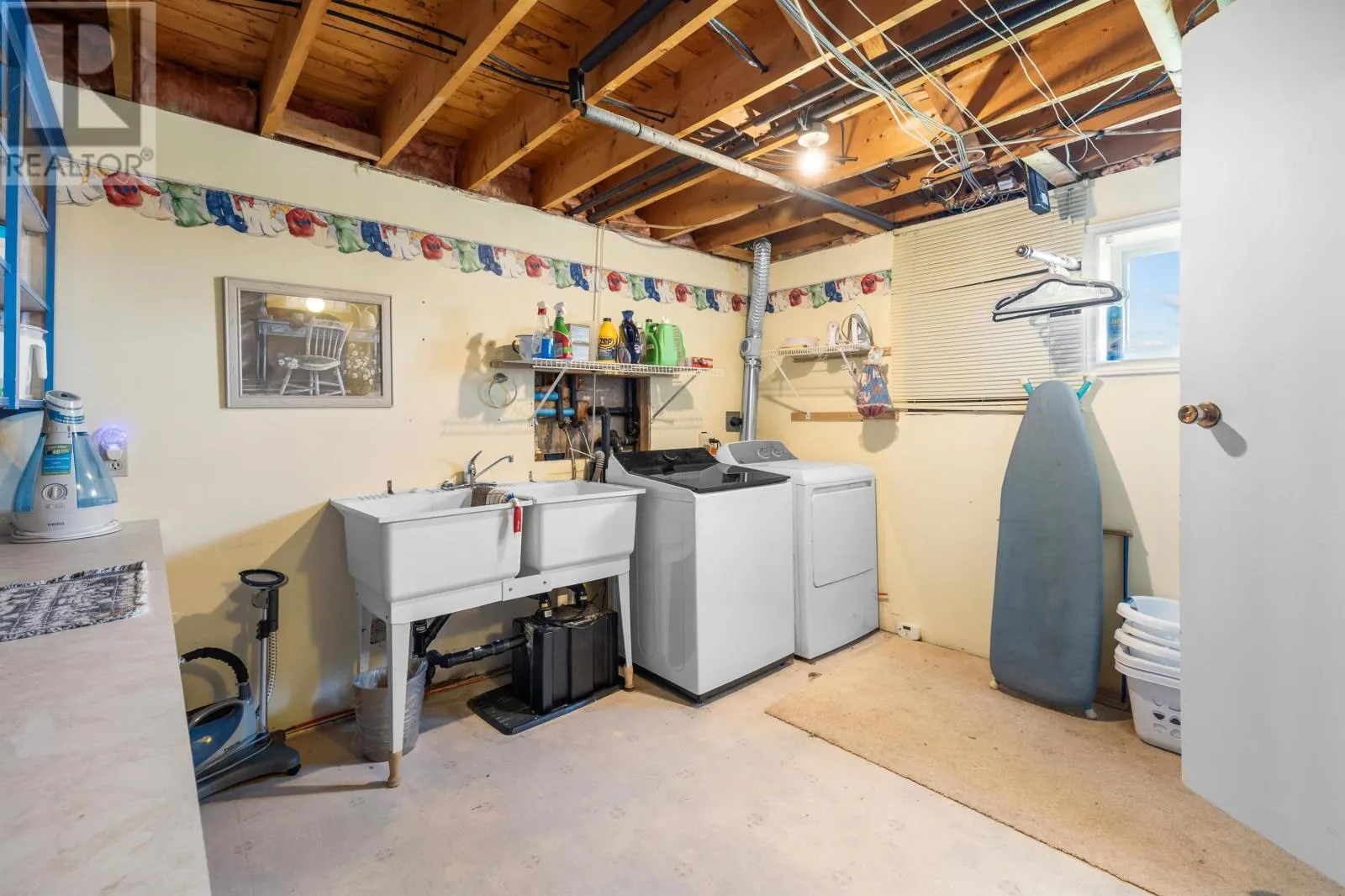 1 Upper Tea Hill Crescent