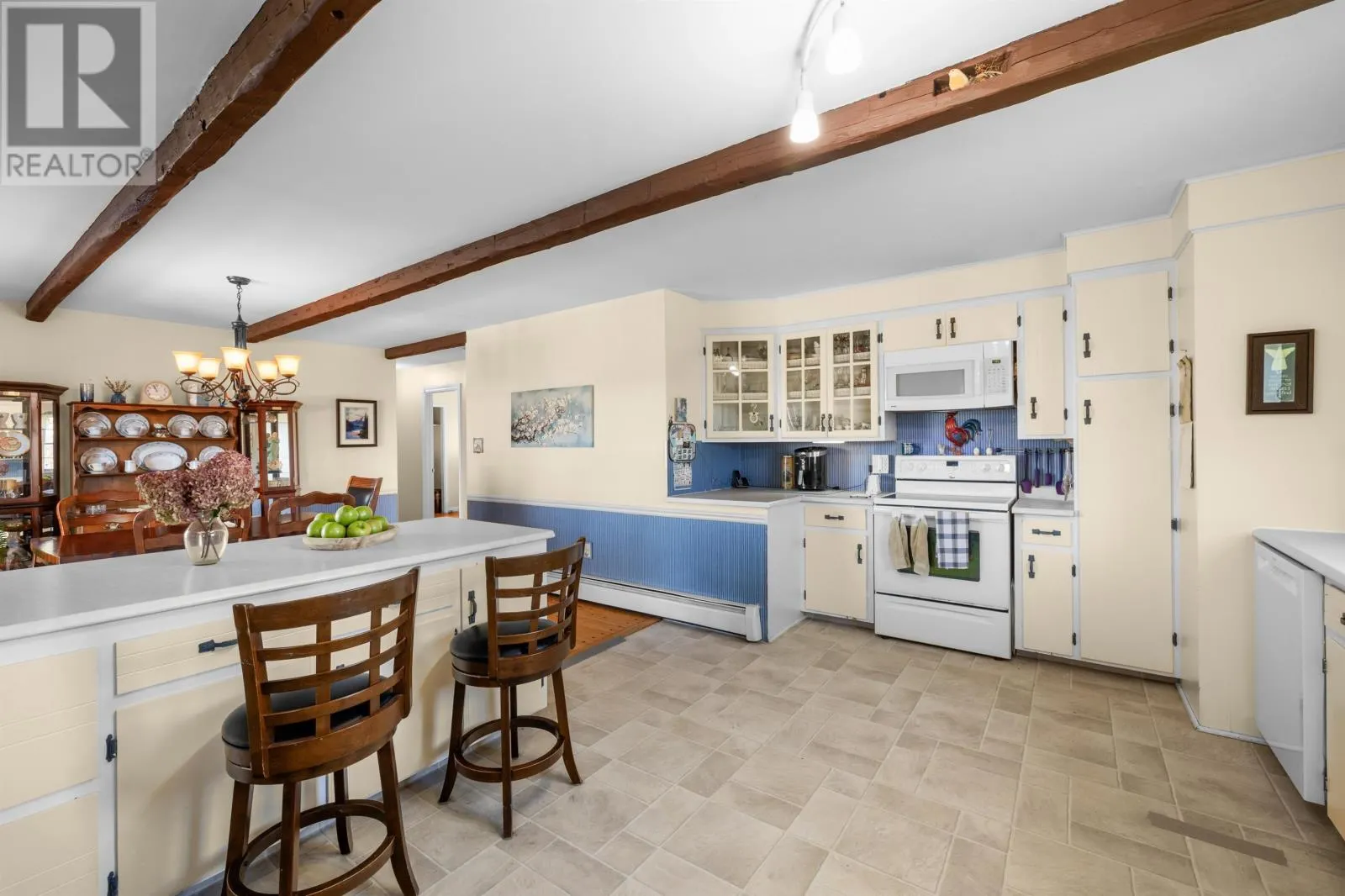 1 Upper Tea Hill Crescent