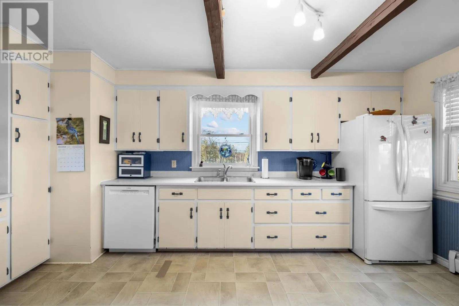 1 Upper Tea Hill Crescent