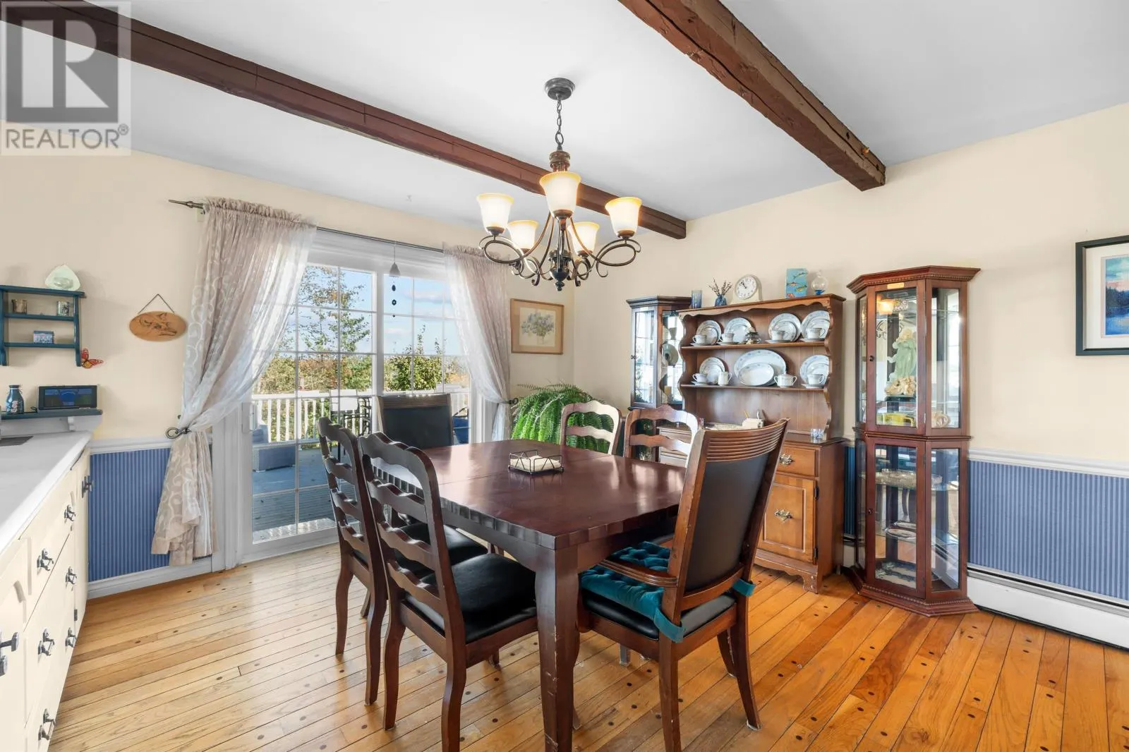 1 Upper Tea Hill Crescent
