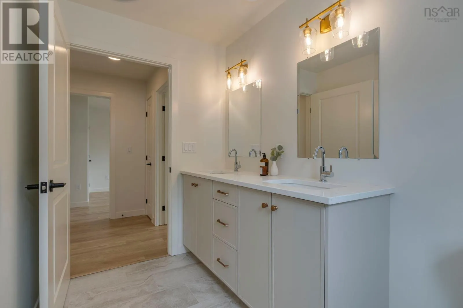 GW-5 32 Gardenia Way