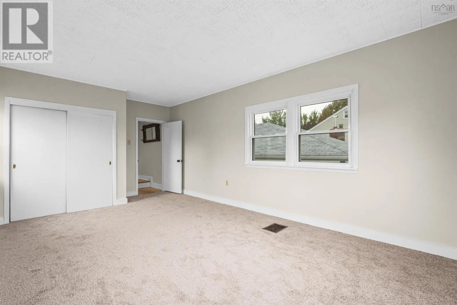 3176 Hemlock Street