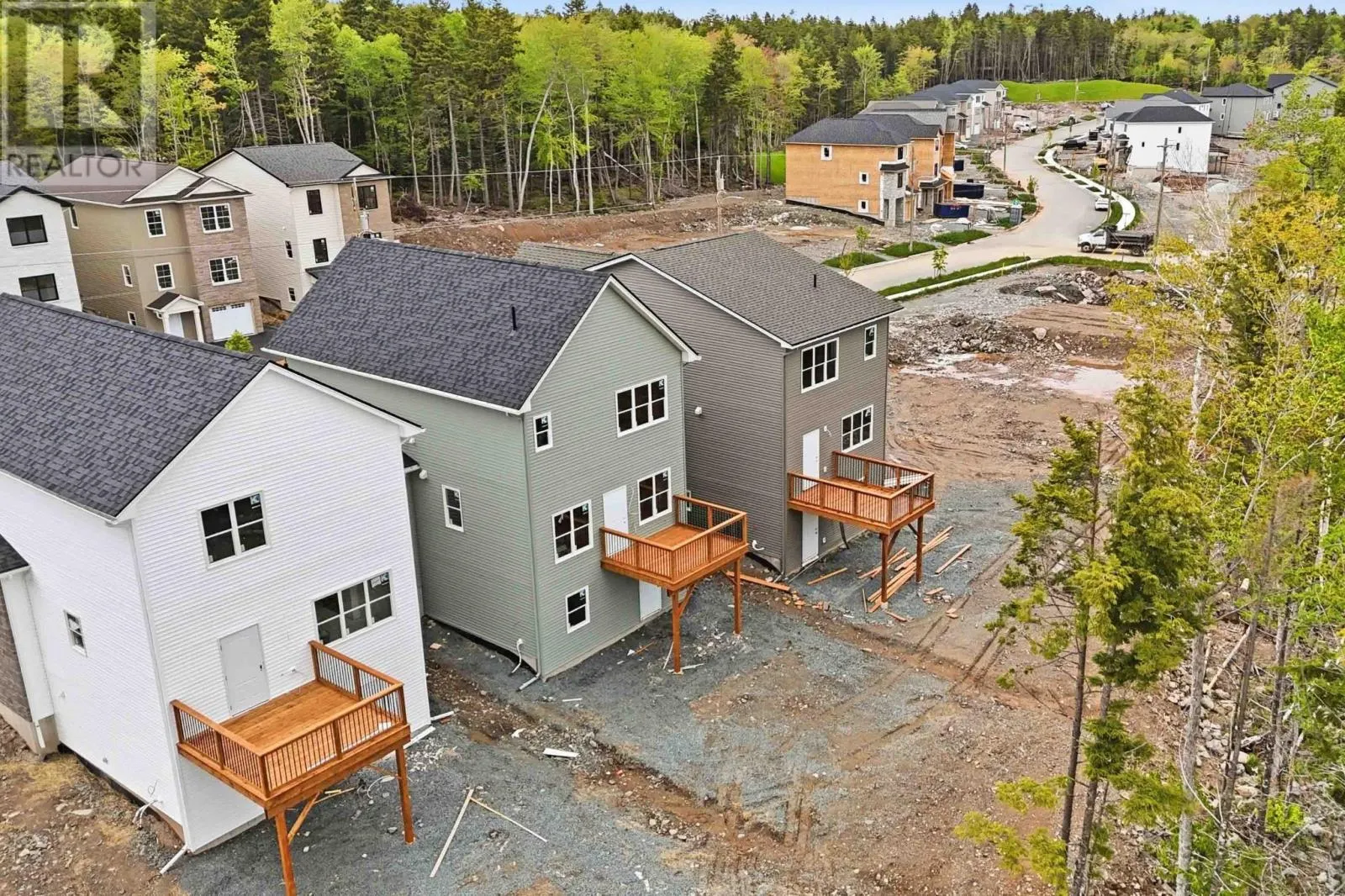 GAR-49 11 Garvey Court