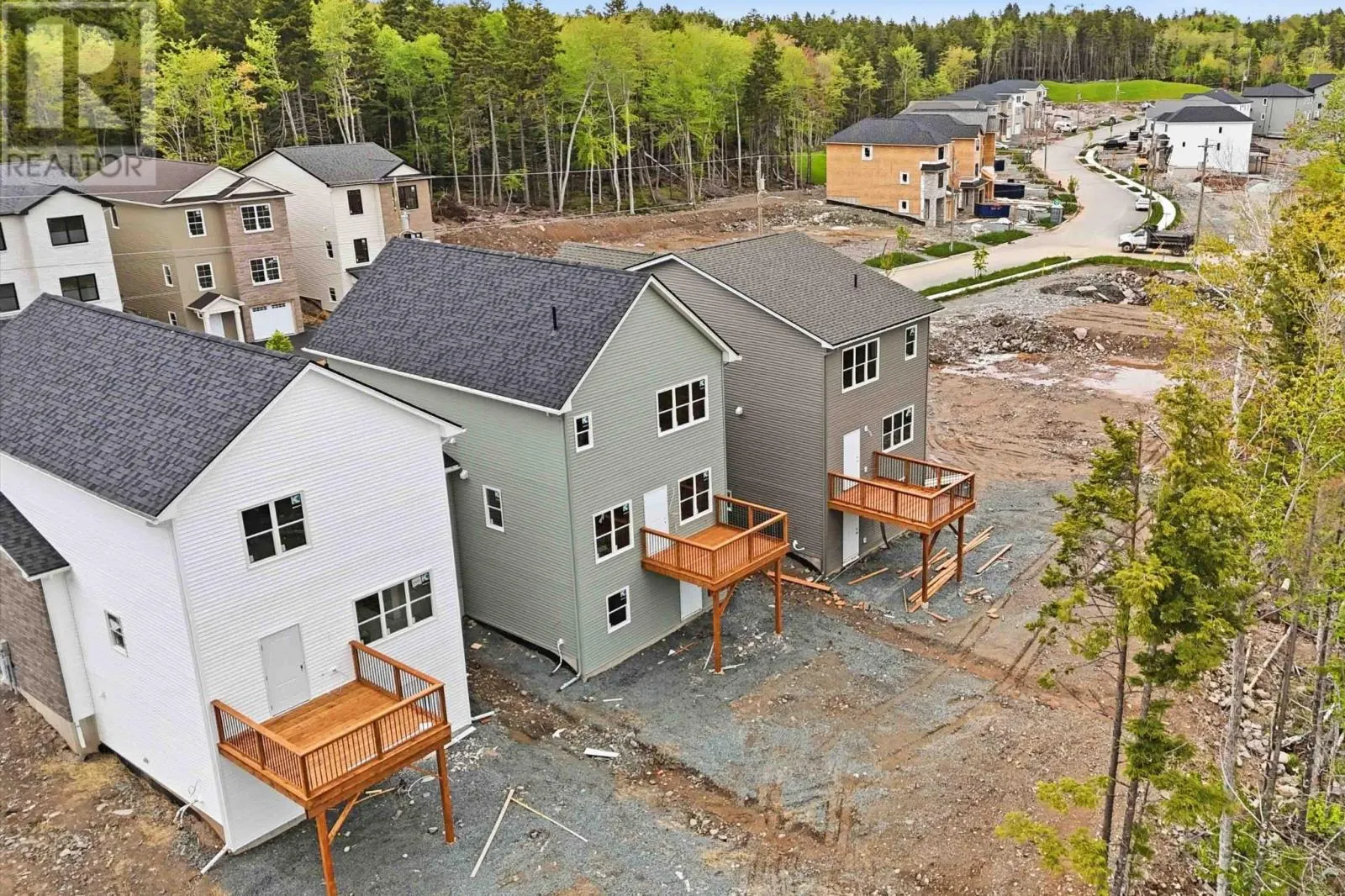 GAR-50 7 Garvey Court