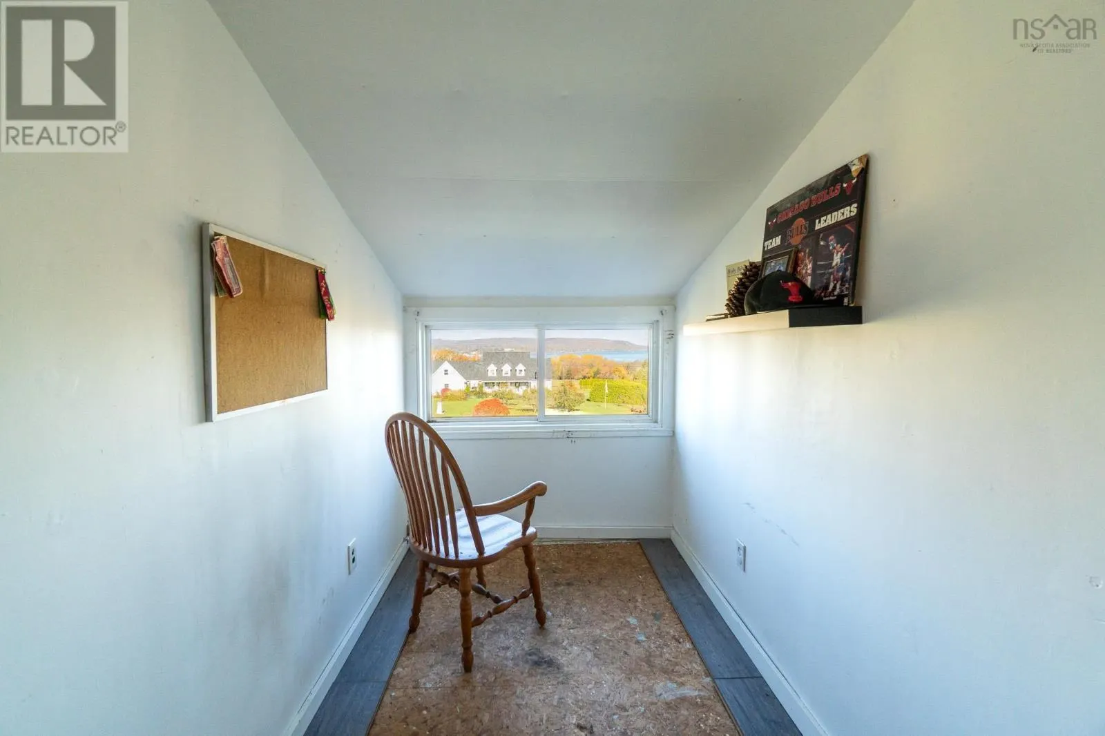 207 West Old Post Road