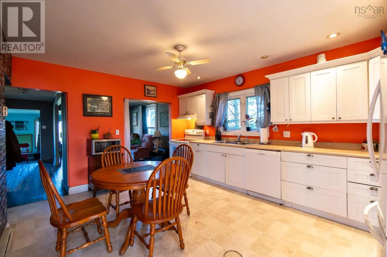 207 West Old Post Road