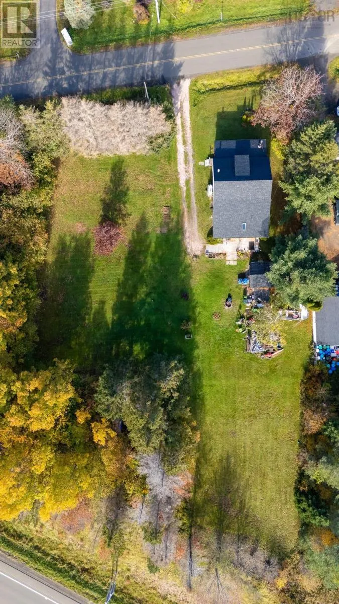 207 West Old Post Road