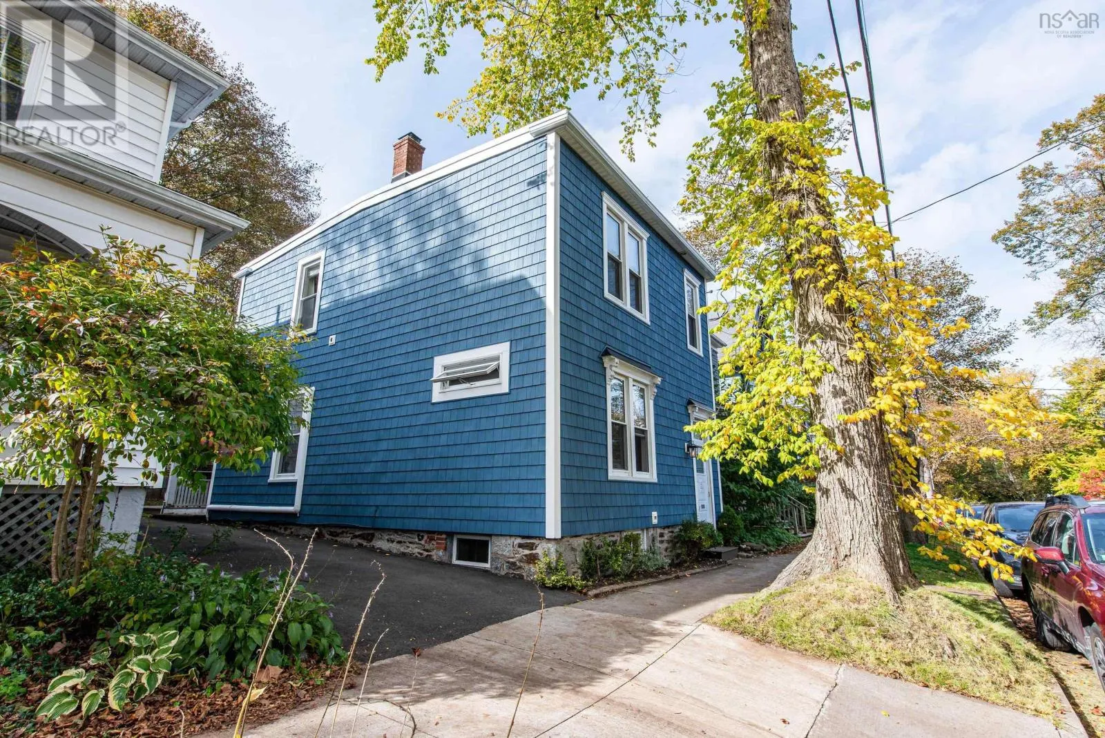 1544 Henry Street