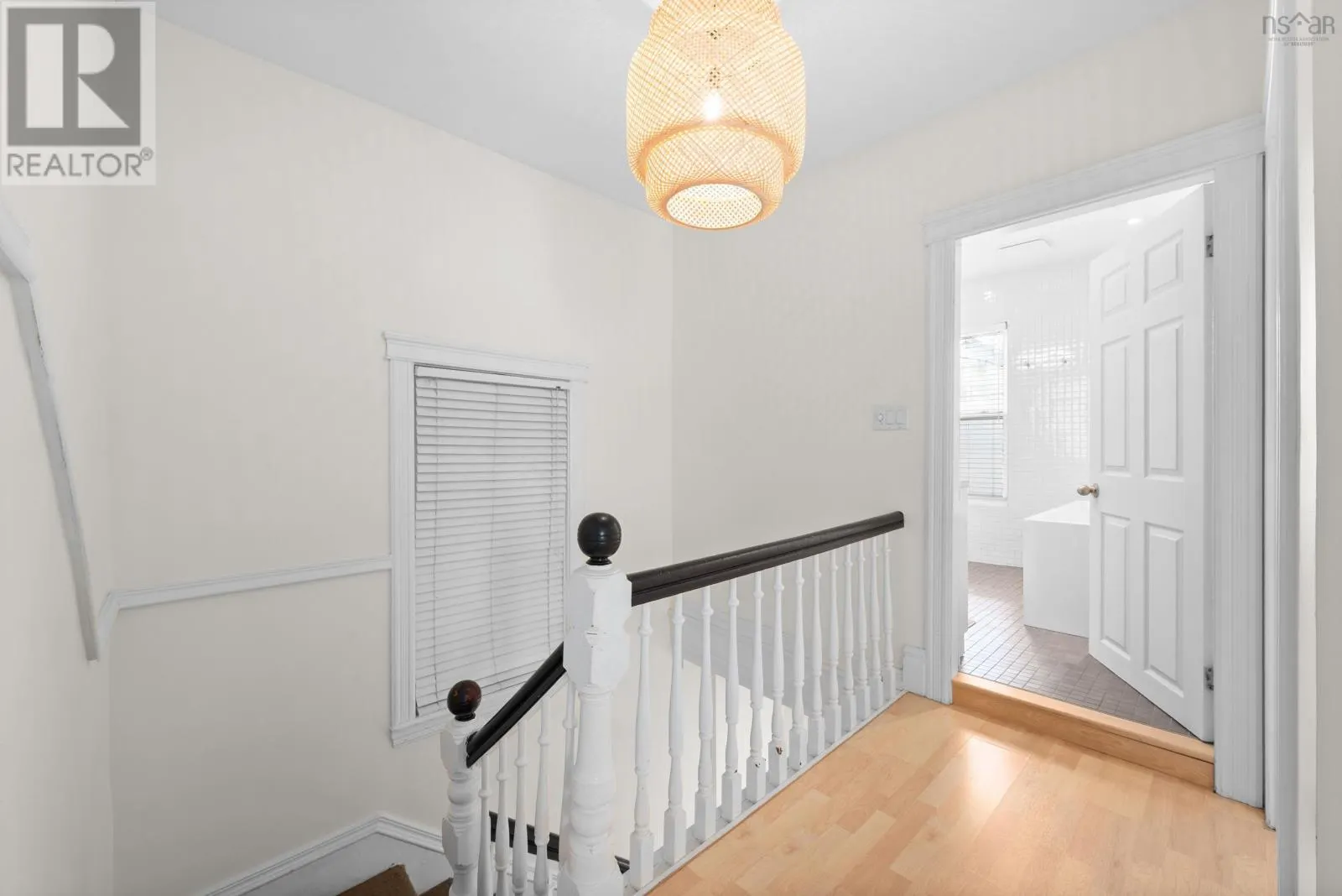 1544 Henry Street