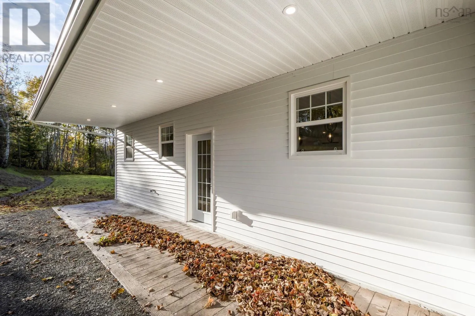 28 Davis Road