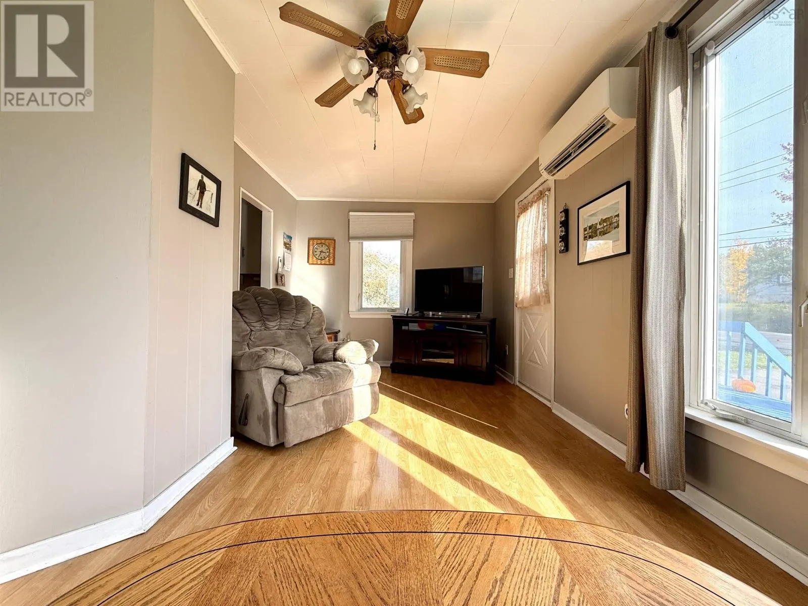 2367 Athol Road