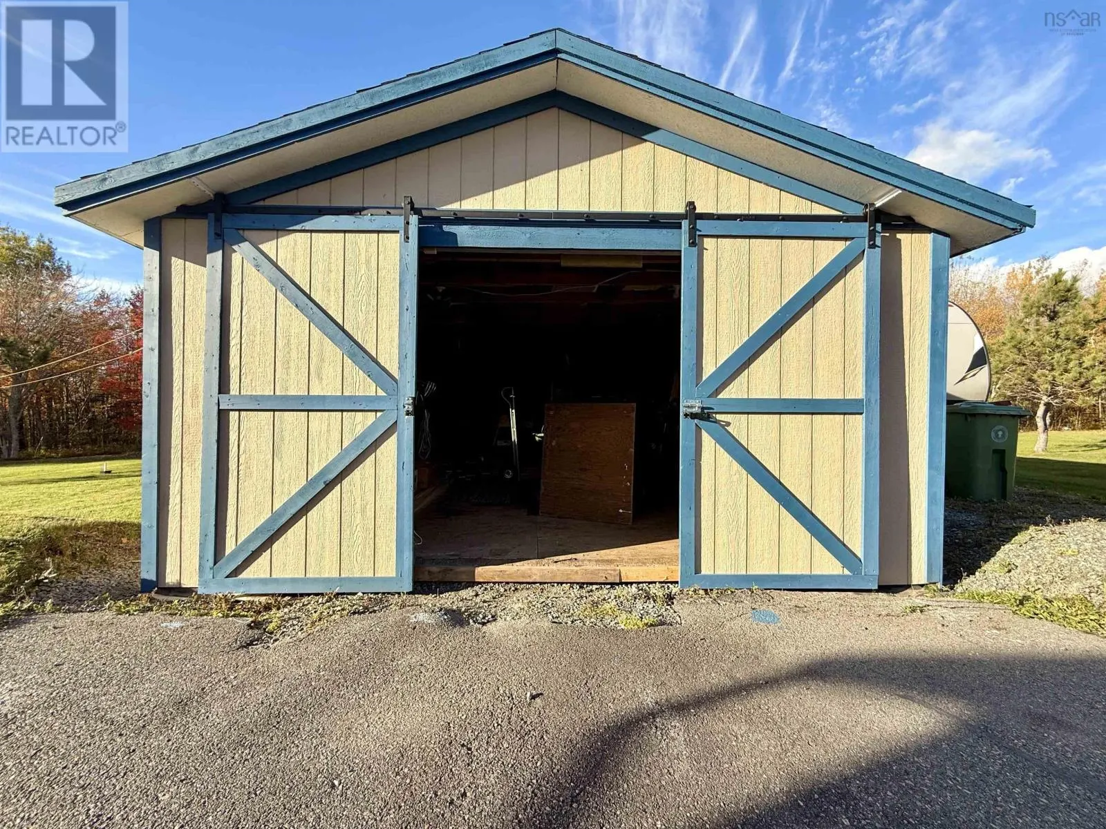 2367 Athol Road