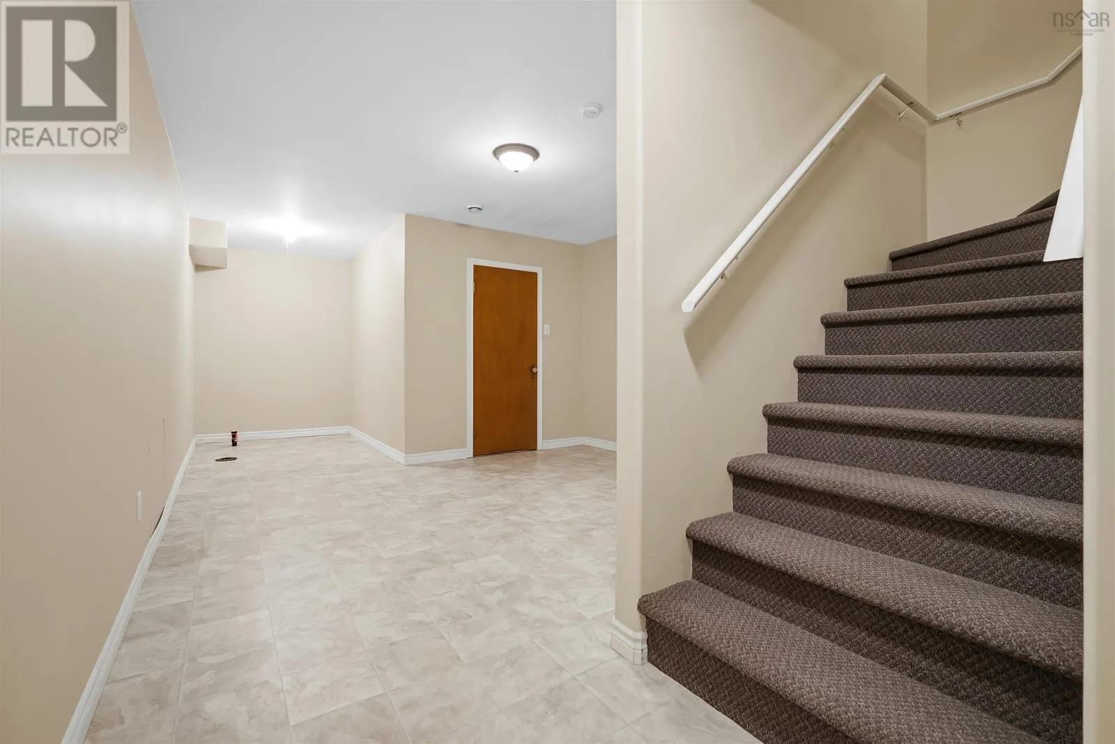 28 Fort Sackville Road