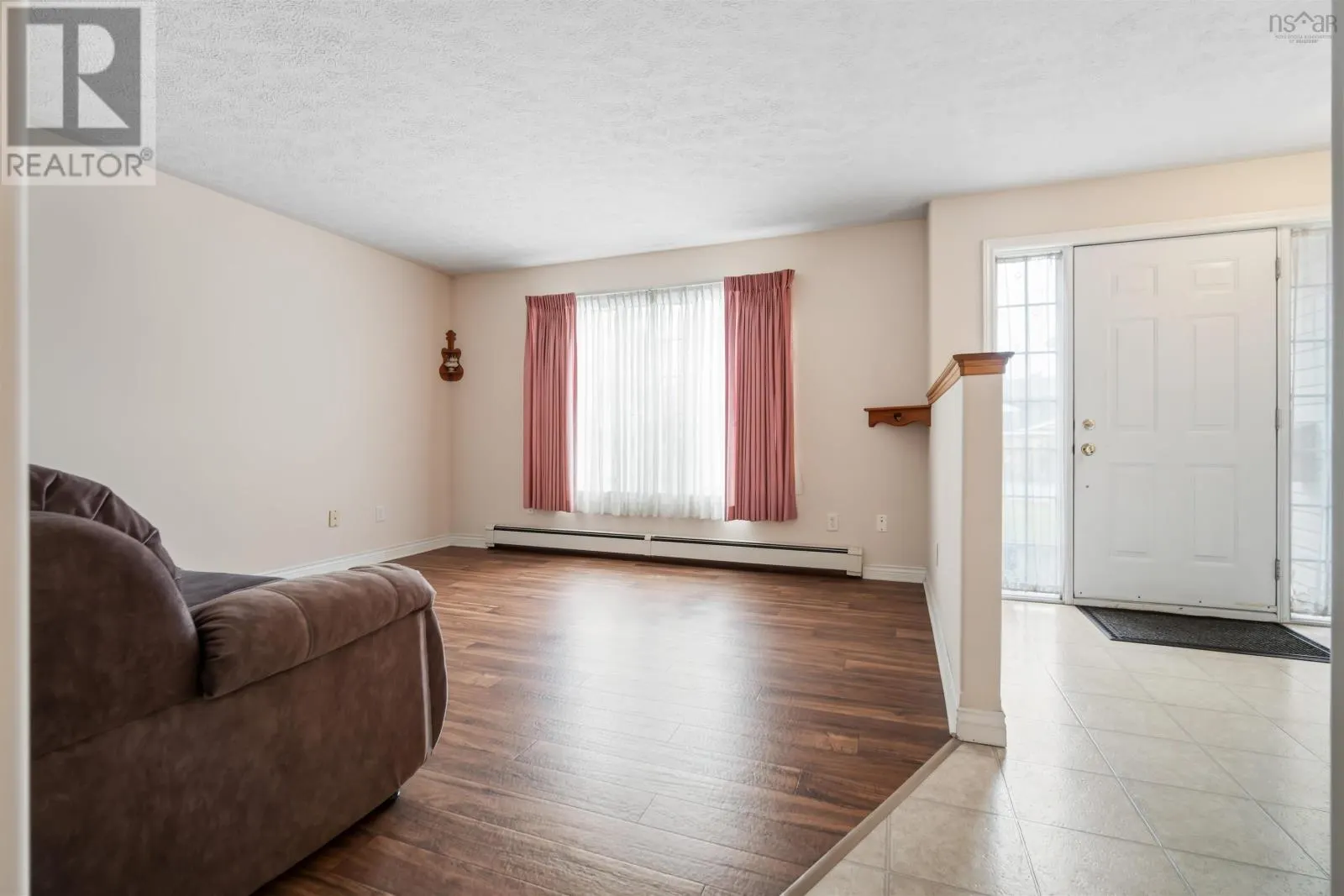 28 Fort Sackville Road