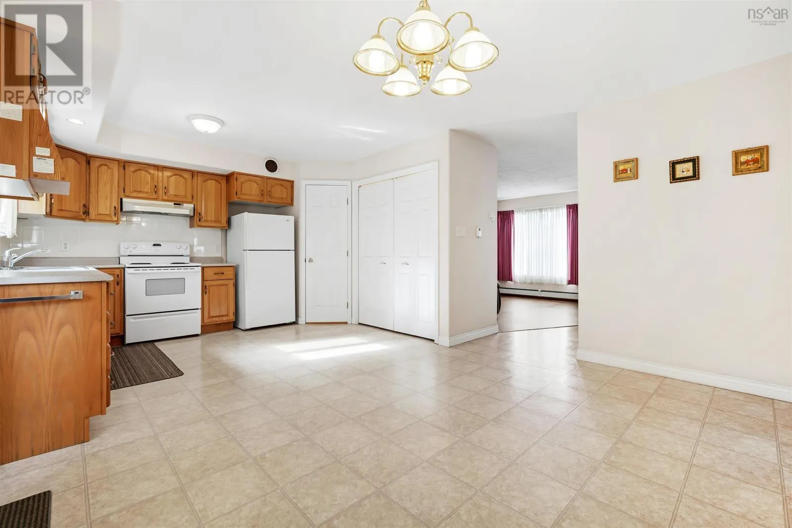 28 Fort Sackville Road