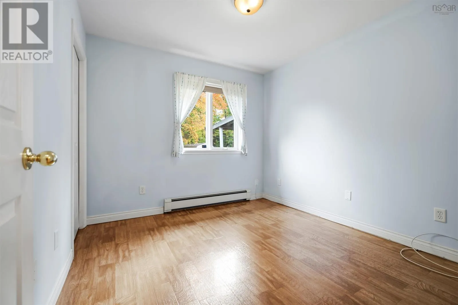 28 Fort Sackville Road