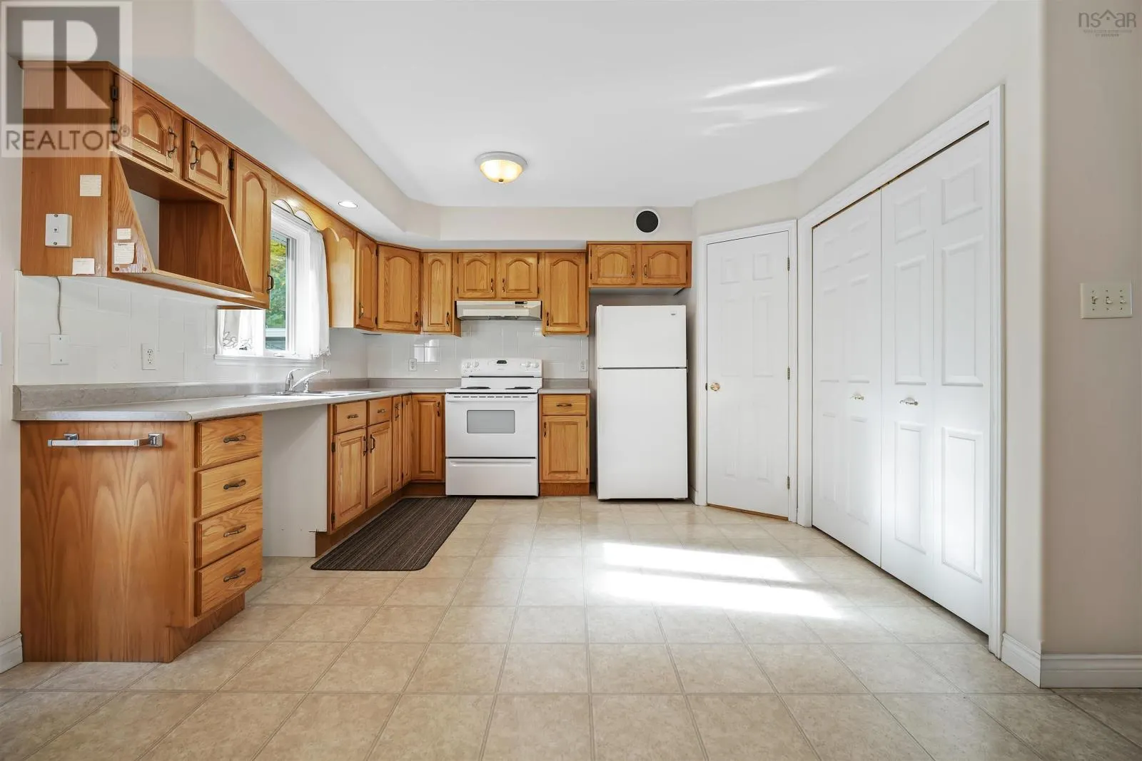 28 Fort Sackville Road