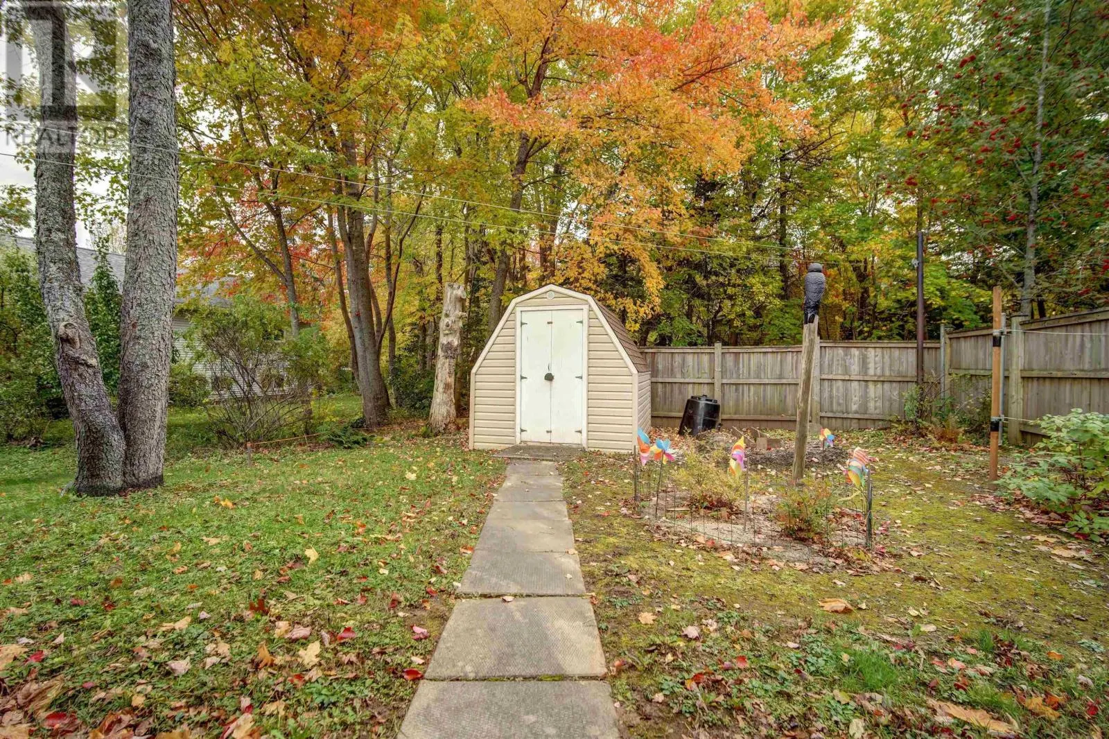 28 Fort Sackville Road