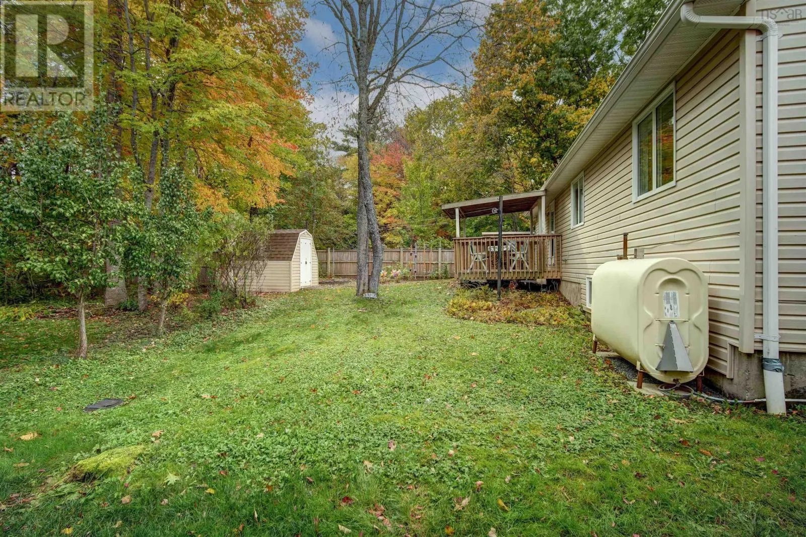 28 Fort Sackville Road