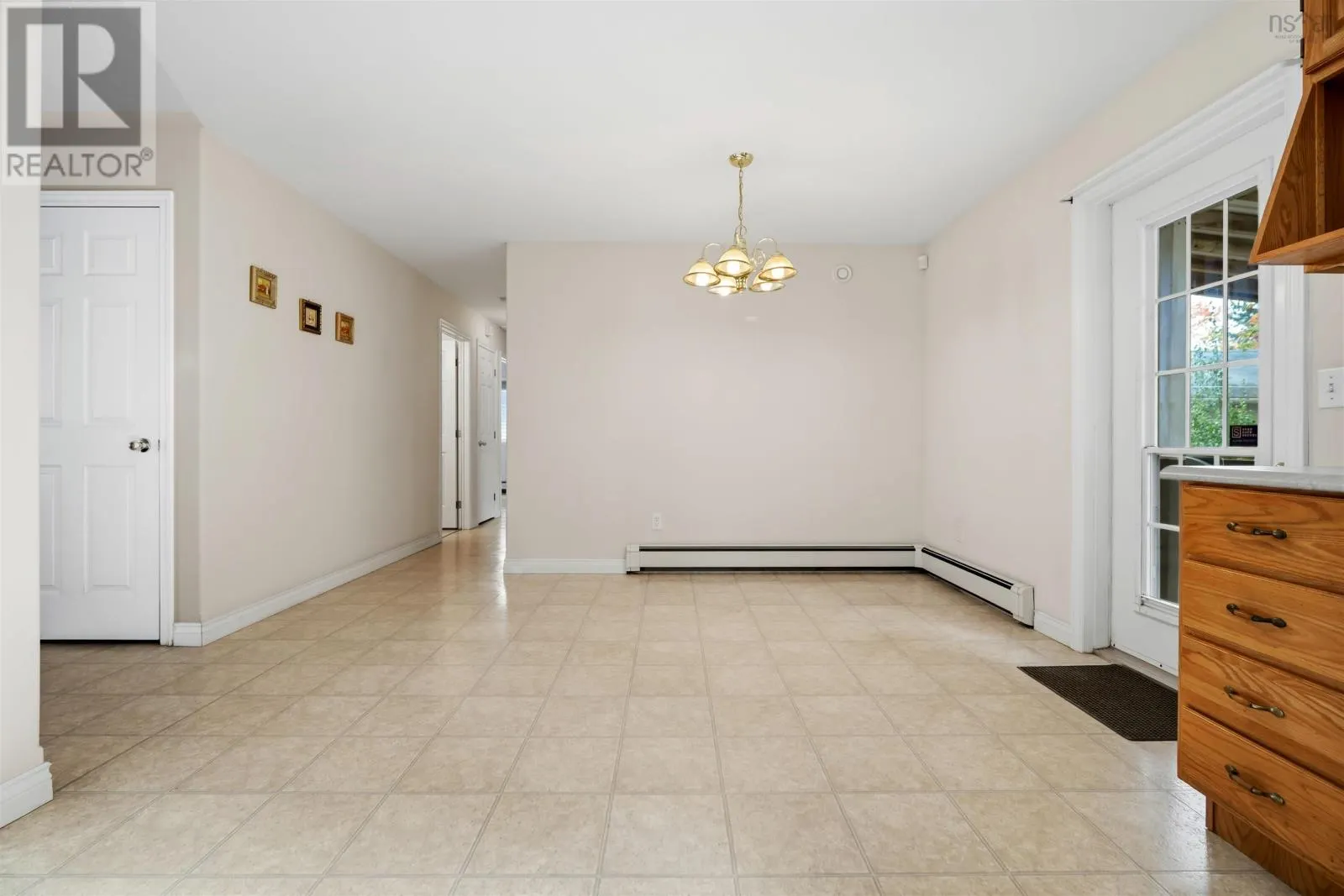 28 Fort Sackville Road