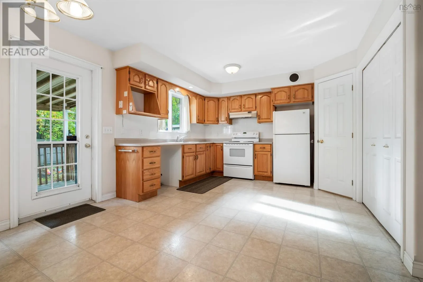 28 Fort Sackville Road