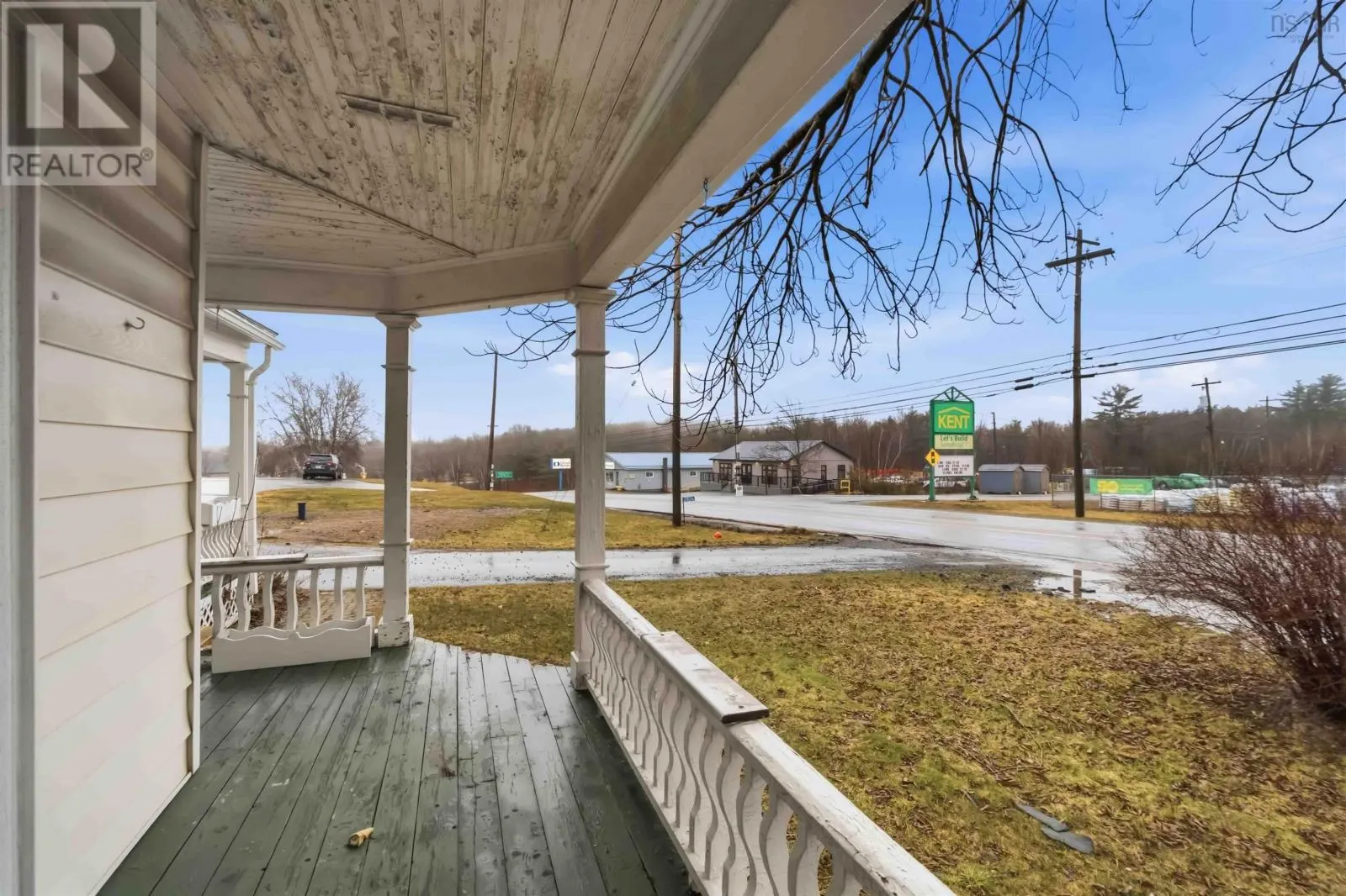 2820 Highway 325