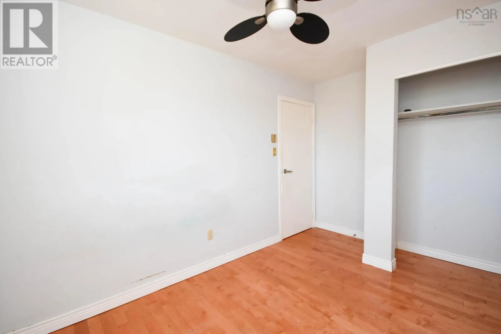 9 Briarwood Drive