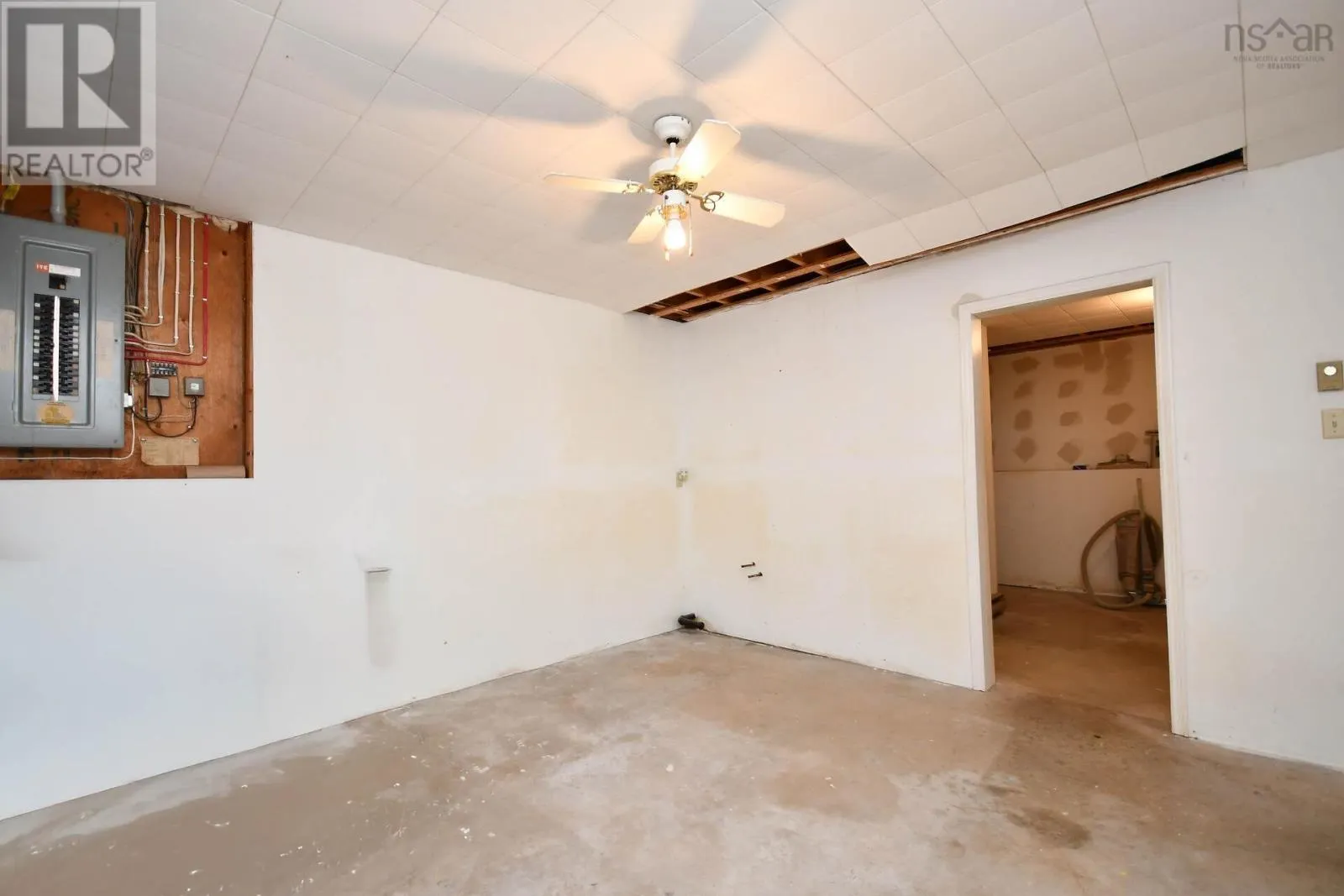 9 Briarwood Drive