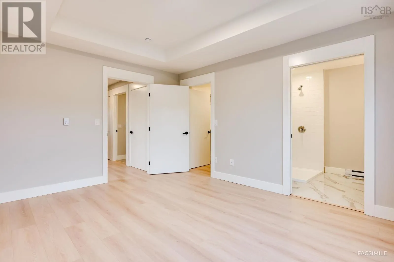 25A 184 Honeygold Drive