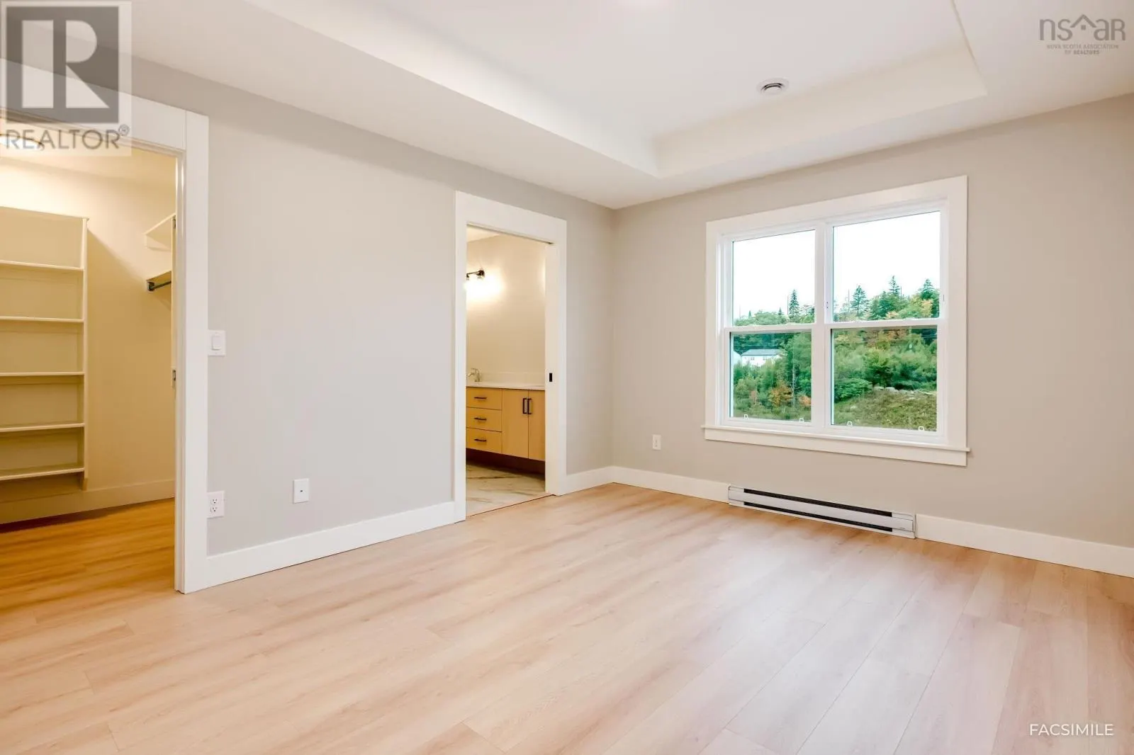 25A 184 Honeygold Drive
