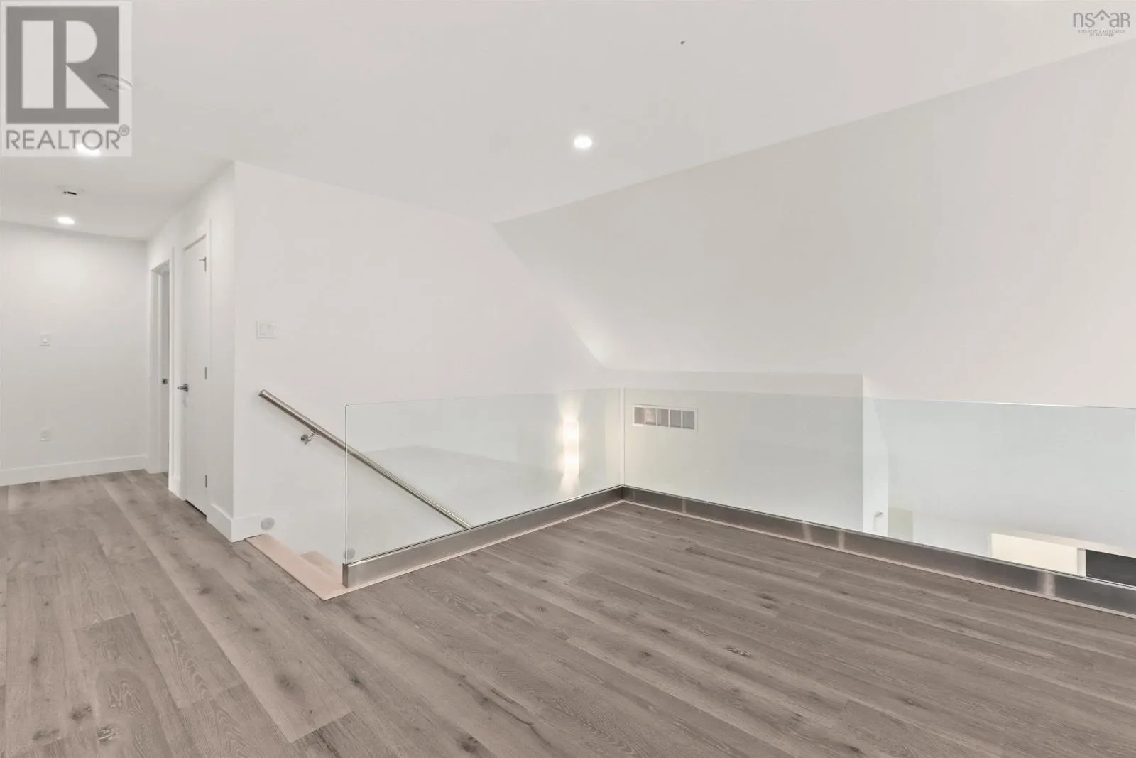 11 Argyle Close