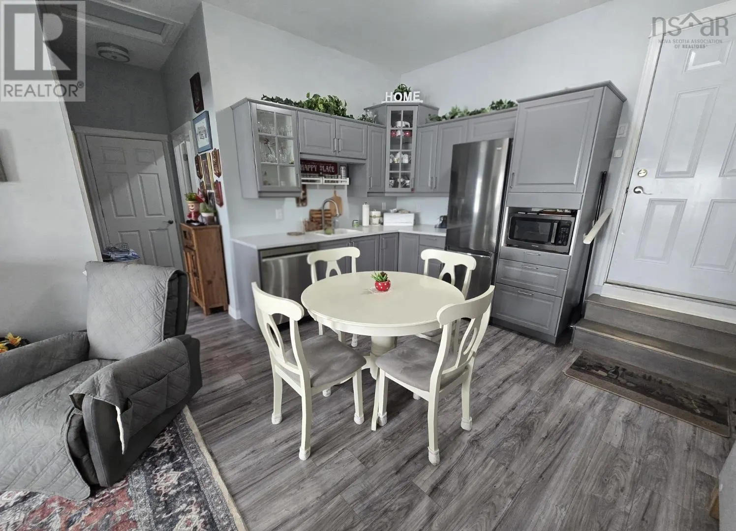 359 Seligs Road|Prospect Village
