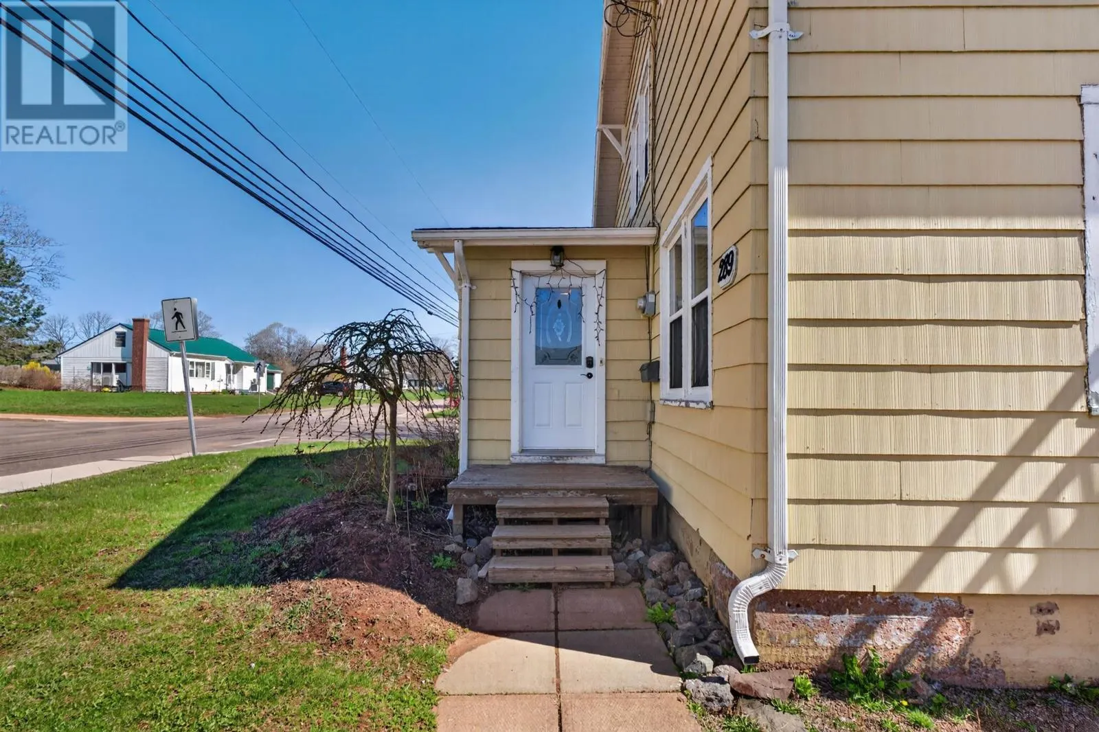 289 Granville St