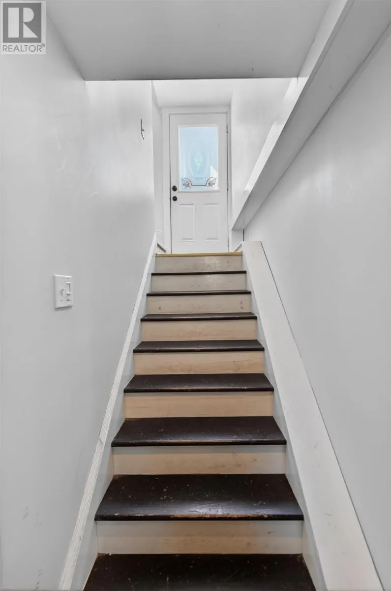 289 Granville St