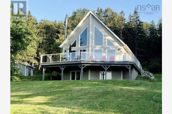 368 Lakeshore Drive