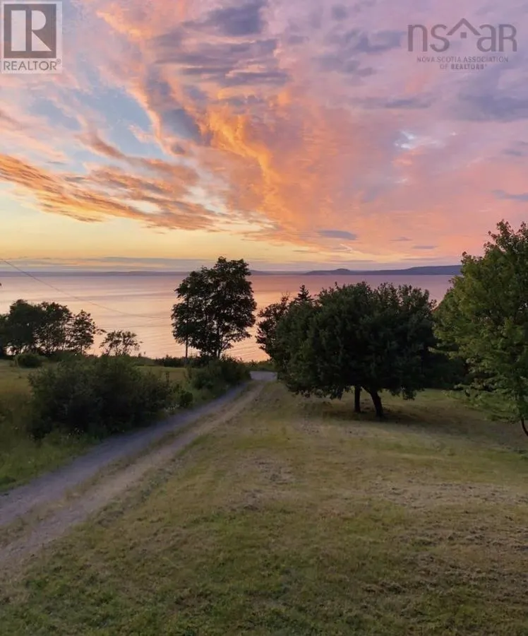 368 Lakeshore Drive