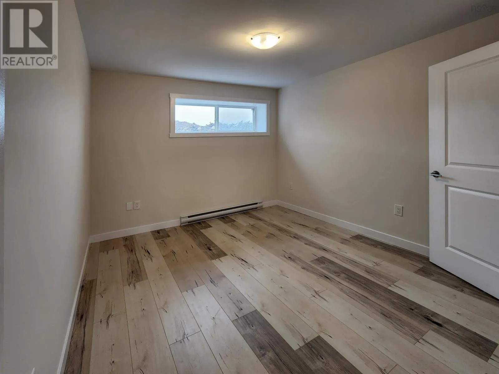 77 Golden Way