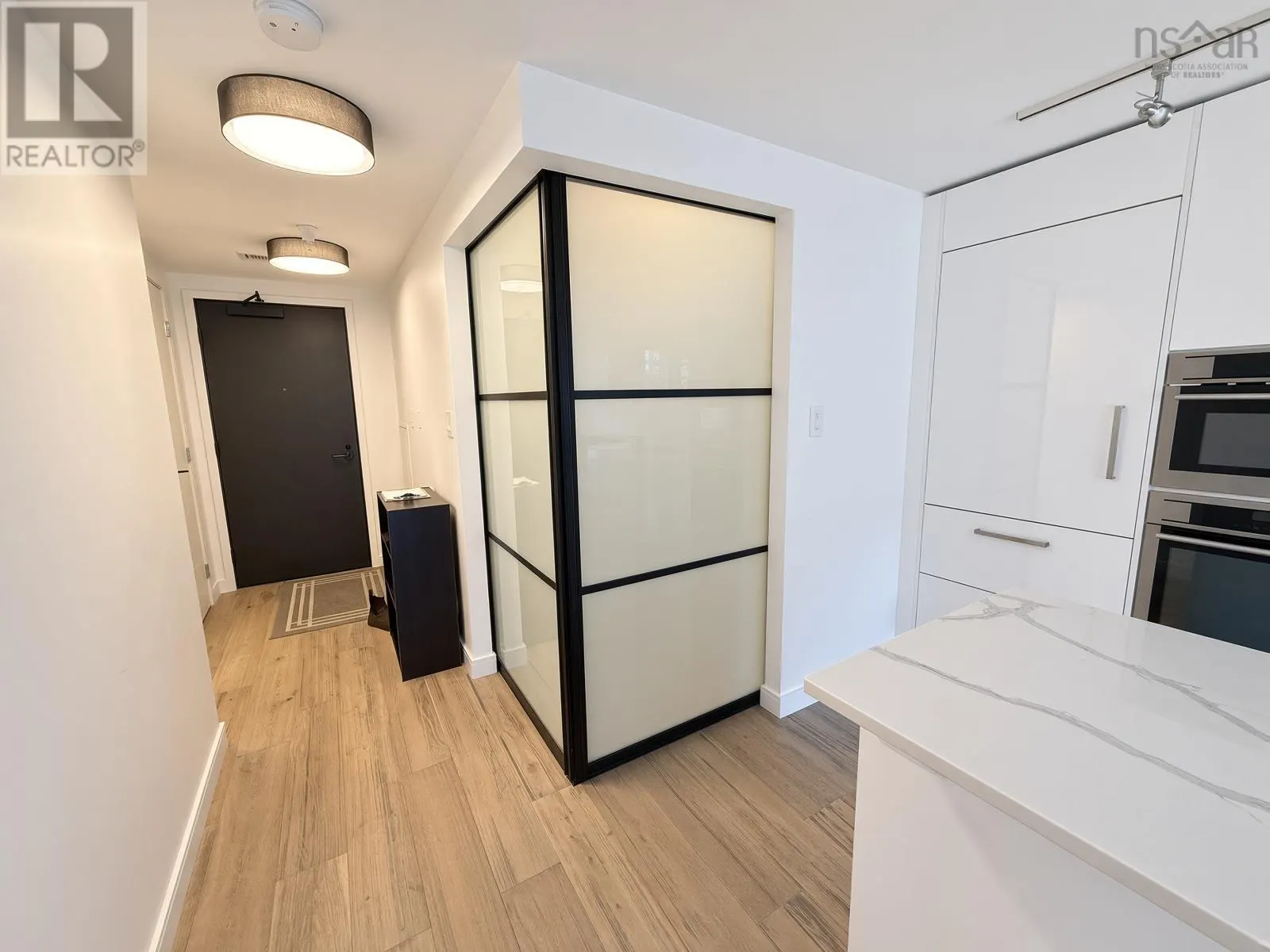 1206 1650 Granville Street