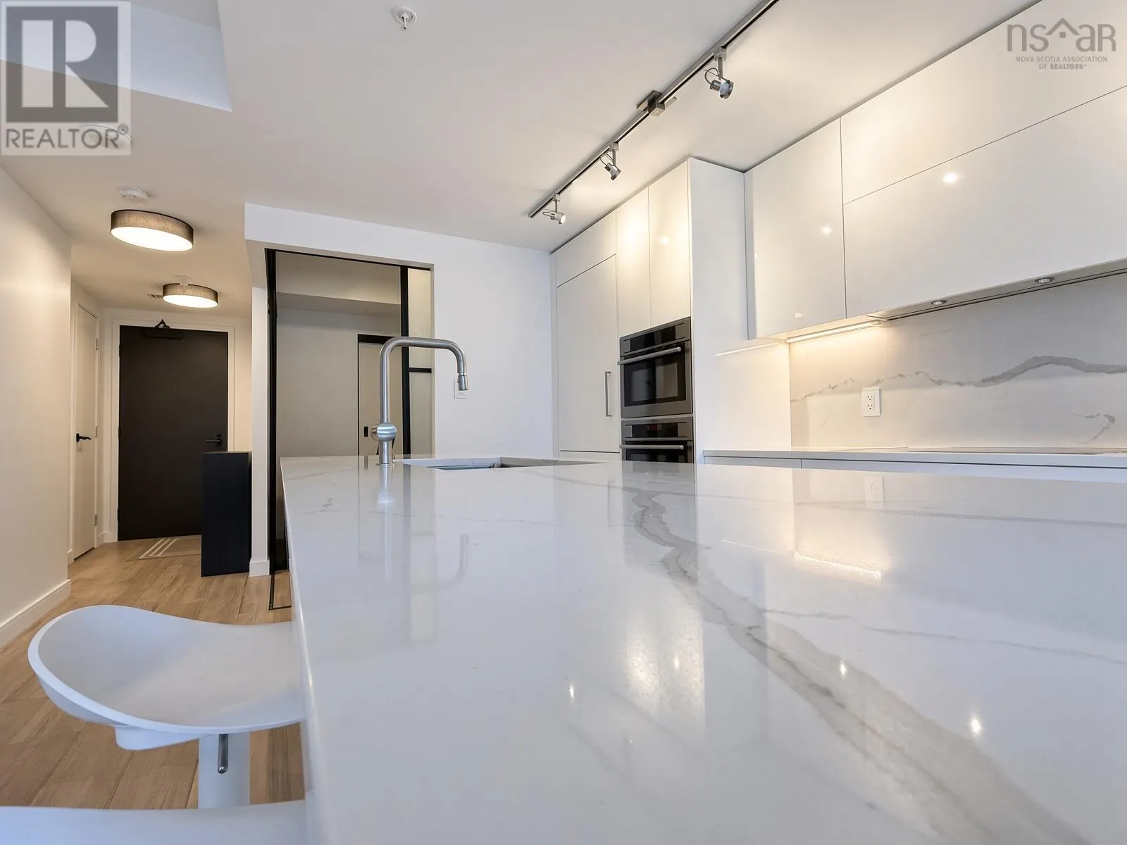 1206 1650 Granville Street