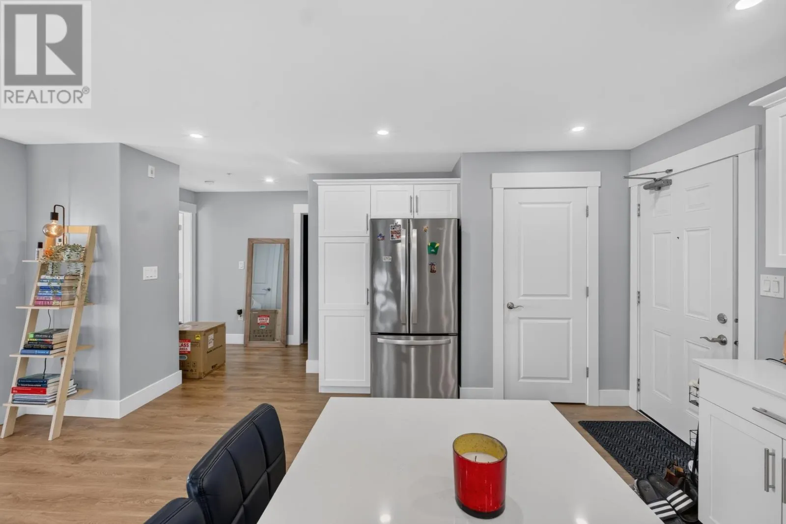 401 24 GILBERT Drive