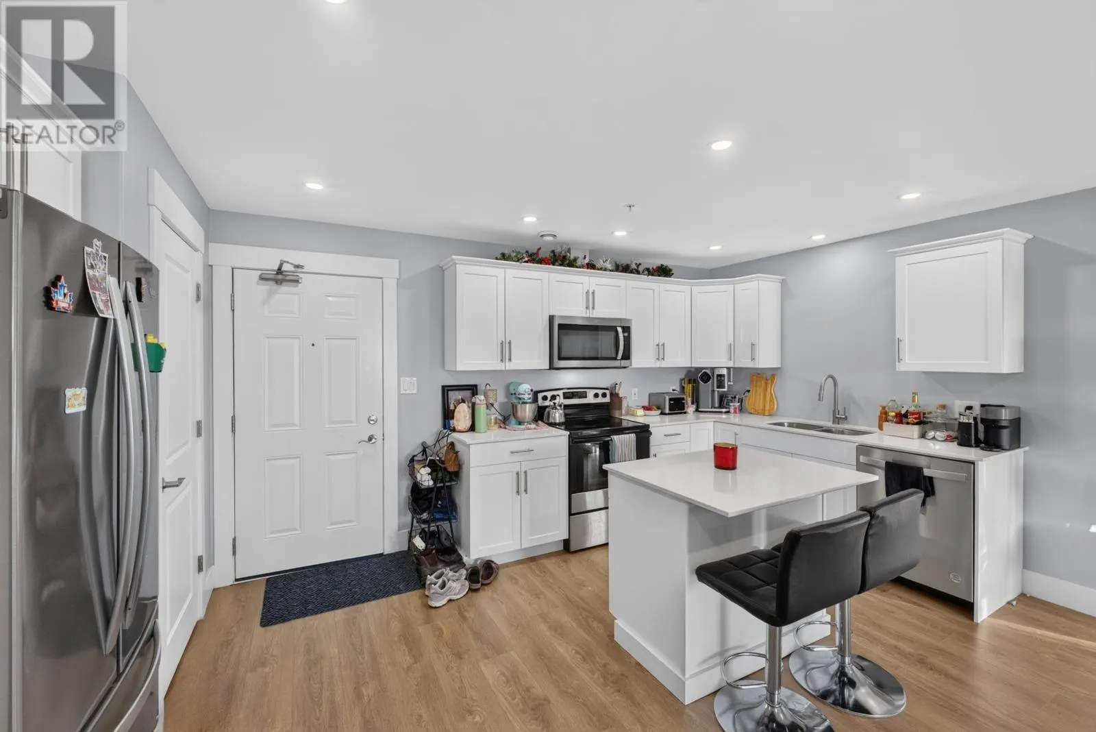 401 24 GILBERT Drive