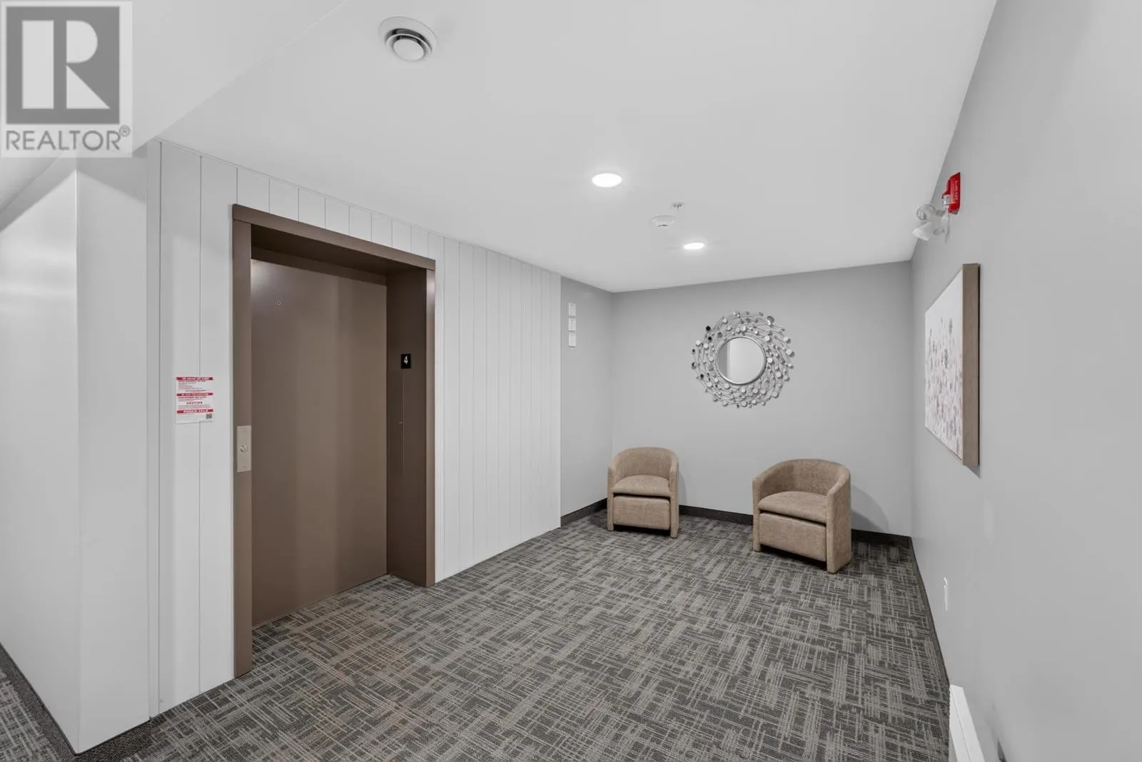 401 24 GILBERT Drive