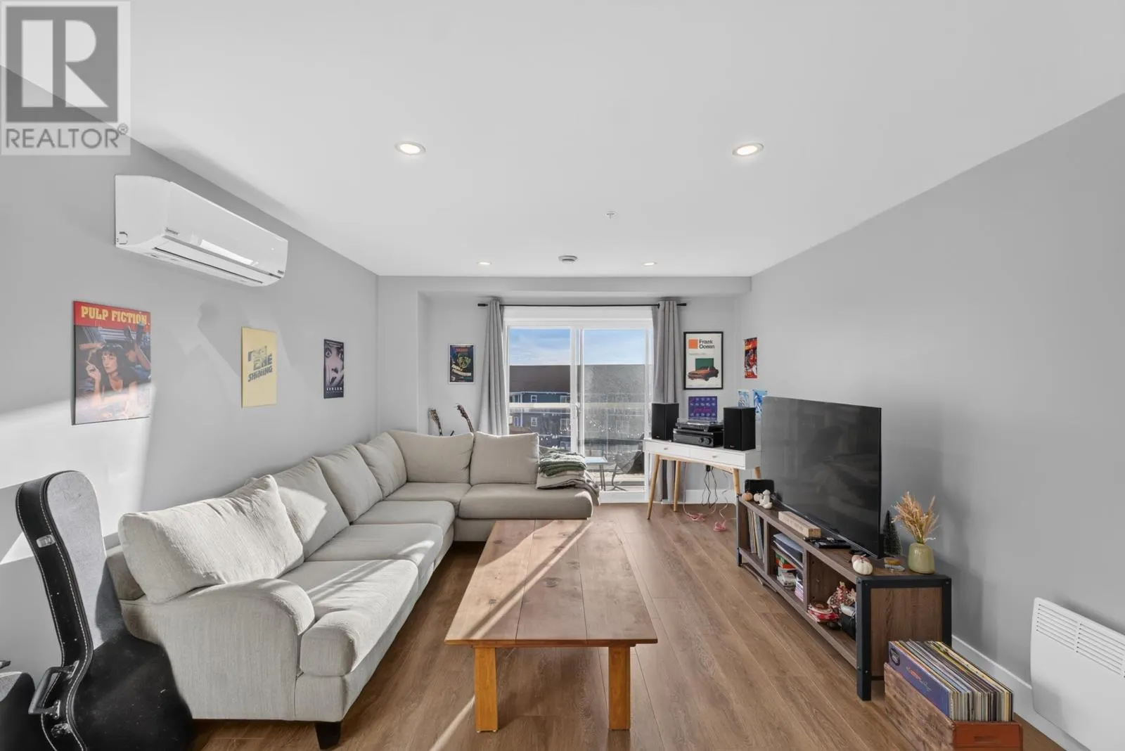 401 24 GILBERT Drive
