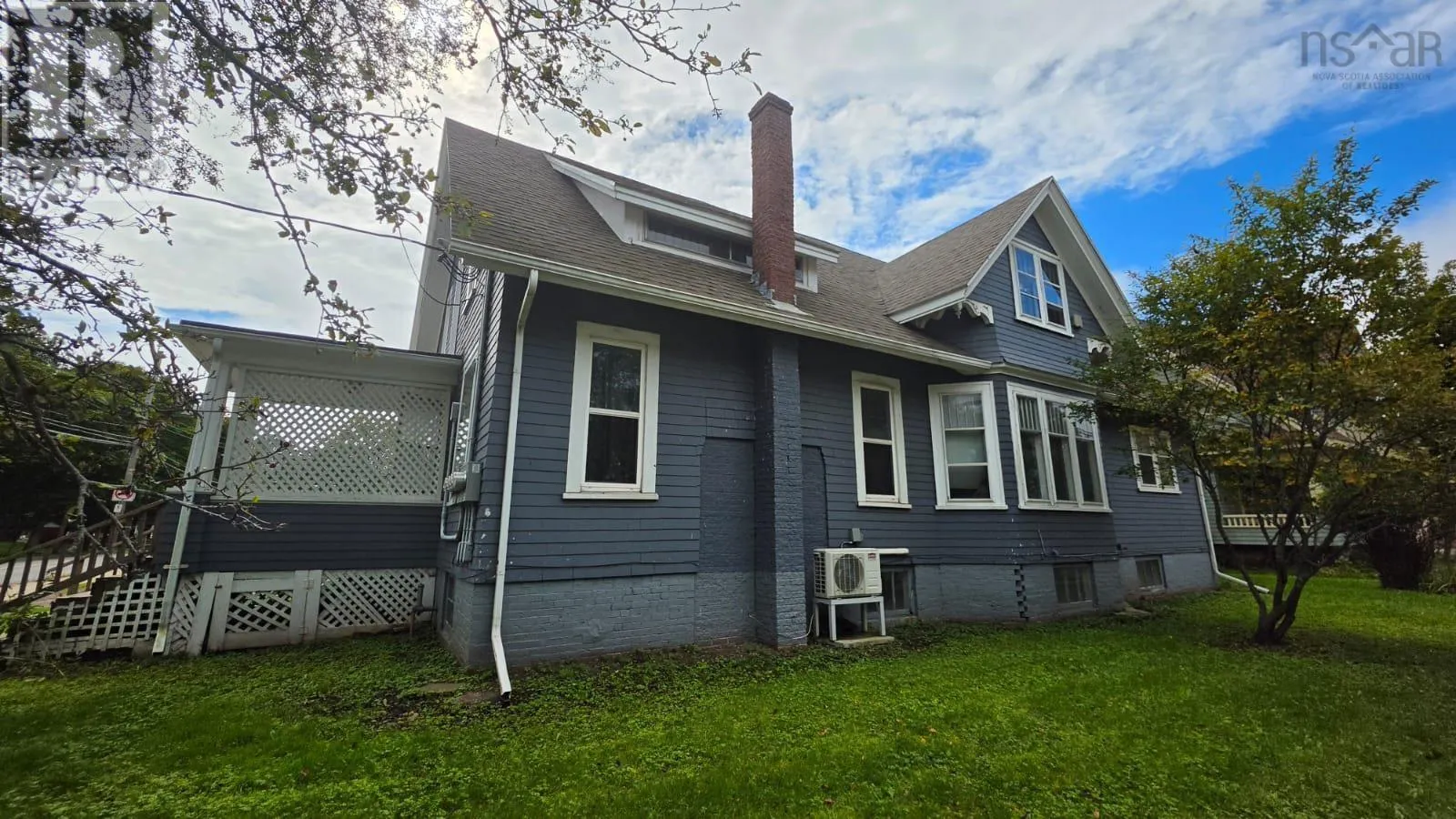 104 Lorne Avenue