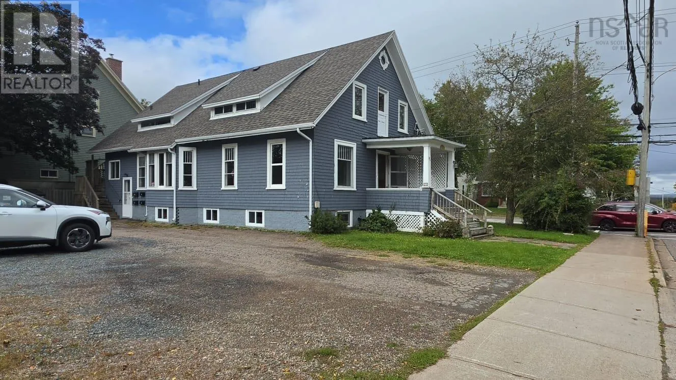 104 Lorne Avenue