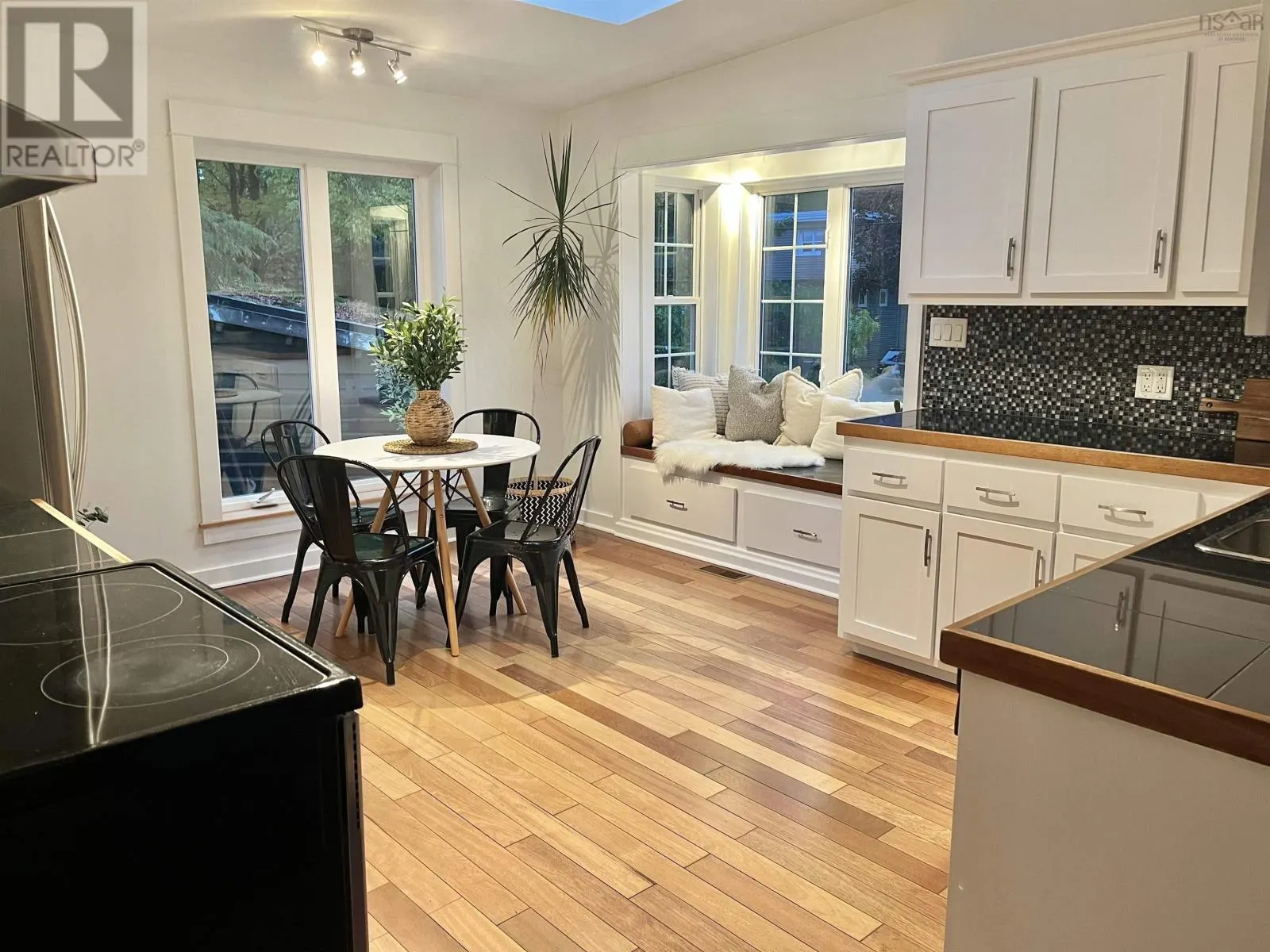 24 Birchview Drive
