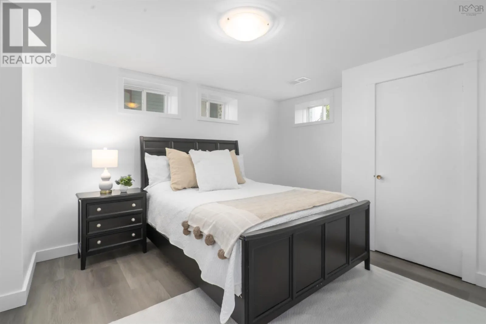 24 Birchview Drive
