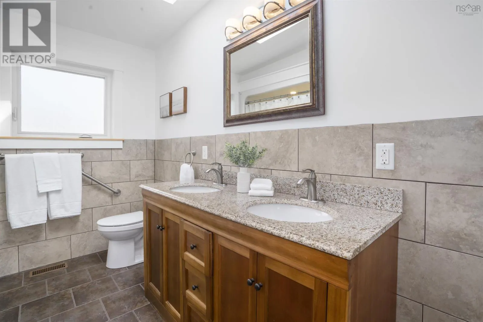 24 Birchview Drive