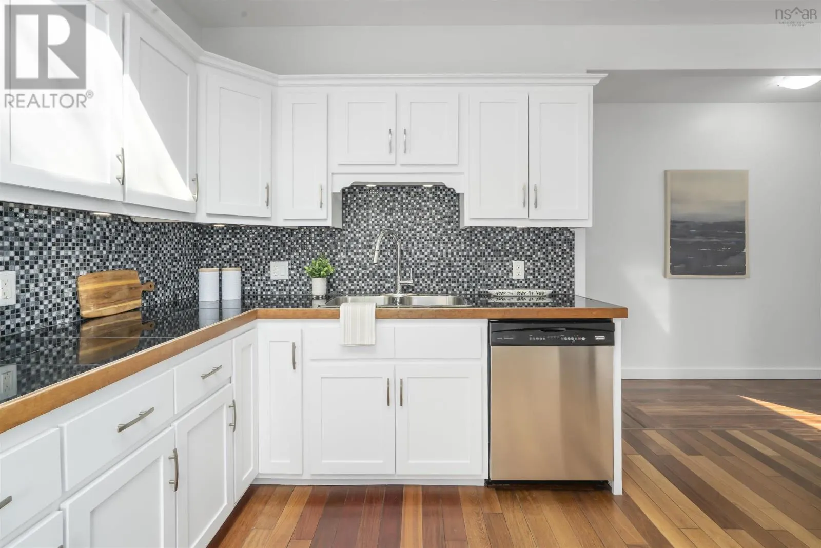 24 Birchview Drive