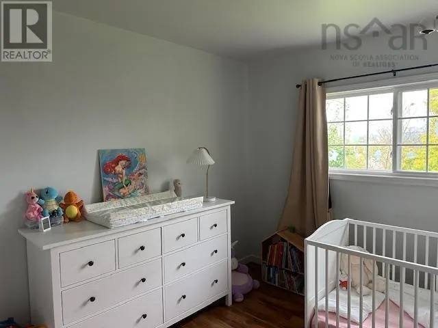 14 Hillside Drive